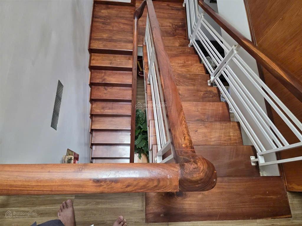 4,1tỷ nhà mặt tiền trần quang diệu, 100m2, 2pn, 2wc, pháp lý đầy đủ
