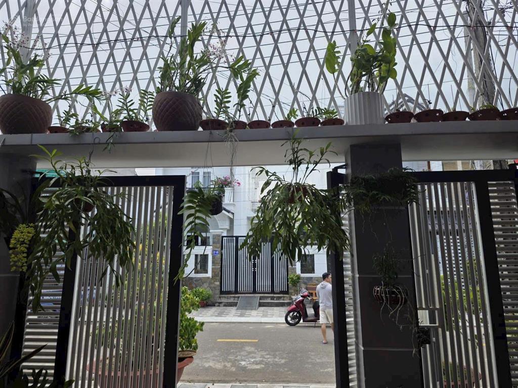 4,1tỷ nhà mặt tiền trần quang diệu, 100m2, 2pn, 2wc, pháp lý đầy đủ