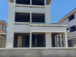 Biệt thự flc hạ long giá chỉ hơn 30tr/m2 giá tham khảo tốt trong khu vực