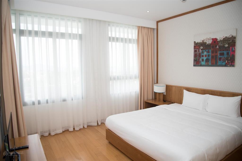 Cho thuê căn hộ ocean suites 2 phòng ngủ  tầng cao, view biển