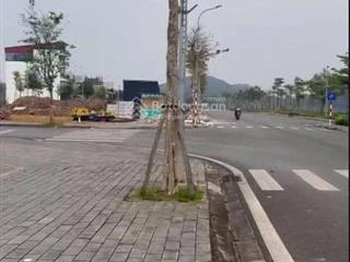 Đất thương mại tại thị trấn mậu a, 15 triệu/m2, 2200m2, sổ đỏ sẵn