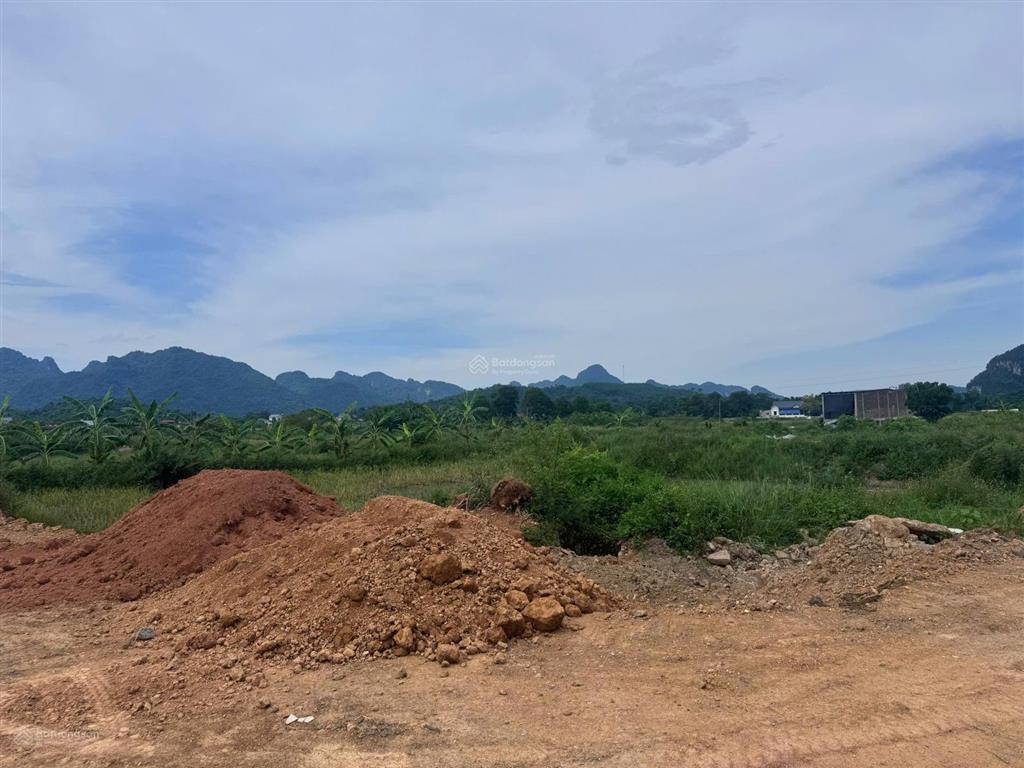 Bán đất tại thôn chợ, cẩm bình, 6,2 tỷ, 430m2, mặt tiền 12m, pháp lý đầy đủ