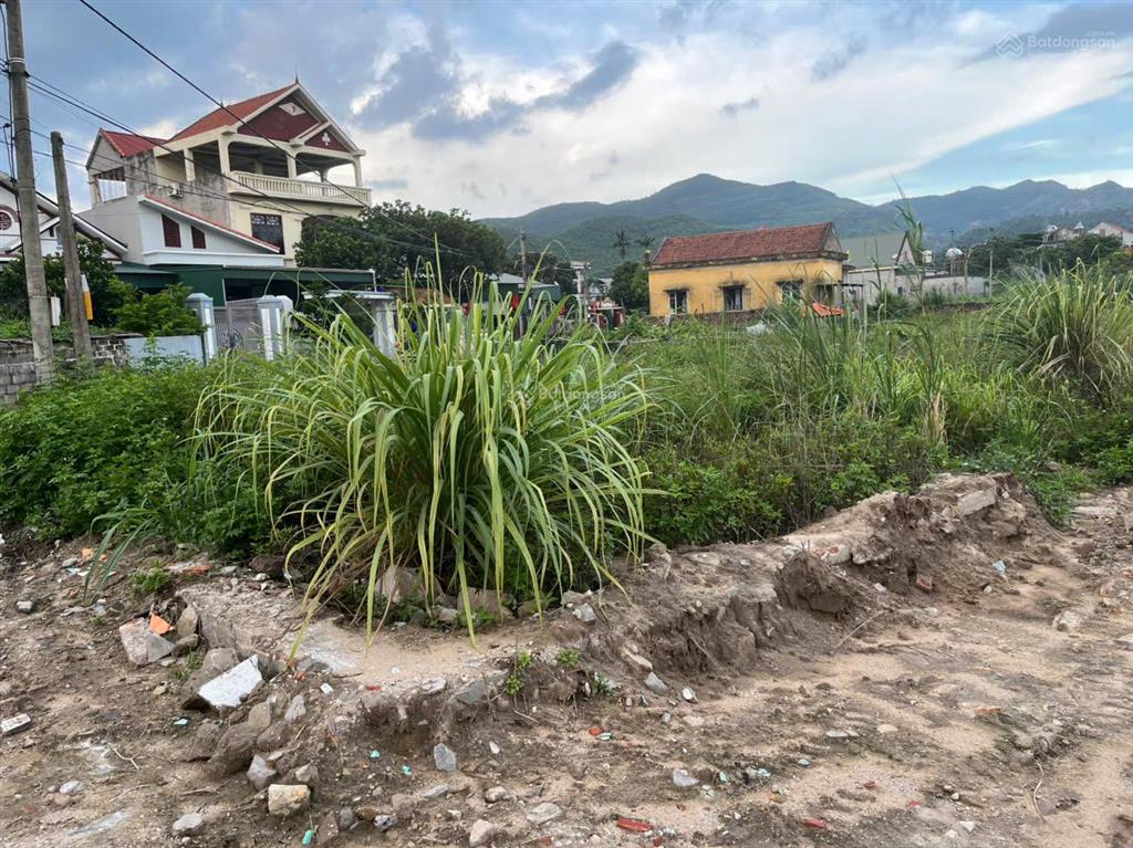 Bán đất 325m2, 6 tỷ ở khu nhà văn hóa vĩnh tân, đông triều, quảng ninh