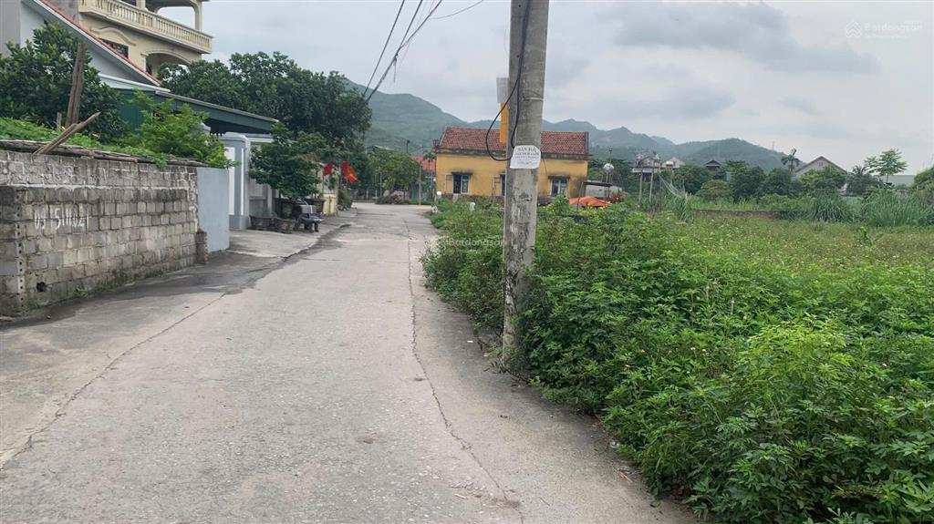 Bán đất 325m2, 6 tỷ ở khu nhà văn hóa vĩnh tân, đông triều, quảng ninh