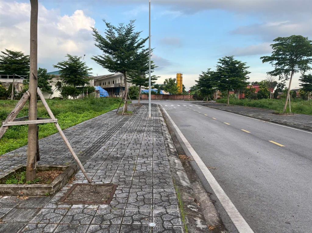 Bán đất tại khu đô thị vĩnh hồng, mạo khê, đông triều, giá cực chất 36 triệu/m2, 340m2, view đẹp
