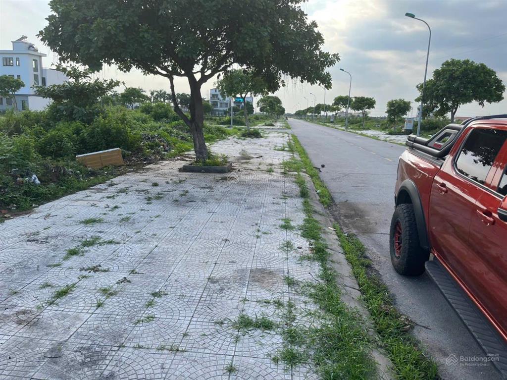 Bán đất tại khu đô thị vĩnh hồng, mạo khê, giá chỉ 42 triệu / m2, 328 m2, giá tốt