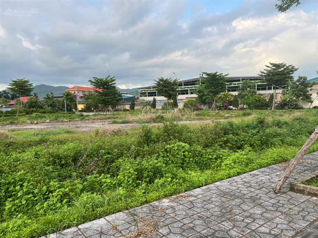 Bán đất tại khu đô thị kim sơn, đông triều, dt 331m2, giá 14 tỷ