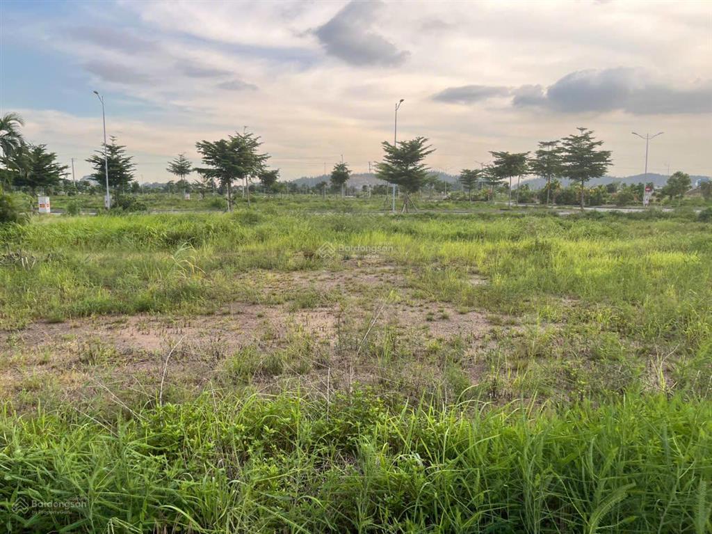 Bán đất tại khu đô thị kim sơn, mạo khê, giá 36,5 triệu / m2, 380 m2, view đẹp, uy tín