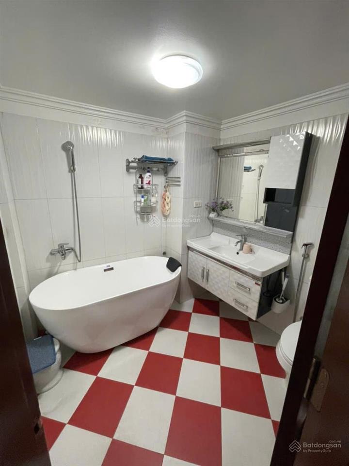 Bán ngay nhà riêng 6t sử dụng 240m2 gần trần thái tông ba gác, đủ đồ, chủ tự xây tâm huyết 13,86 tỷ