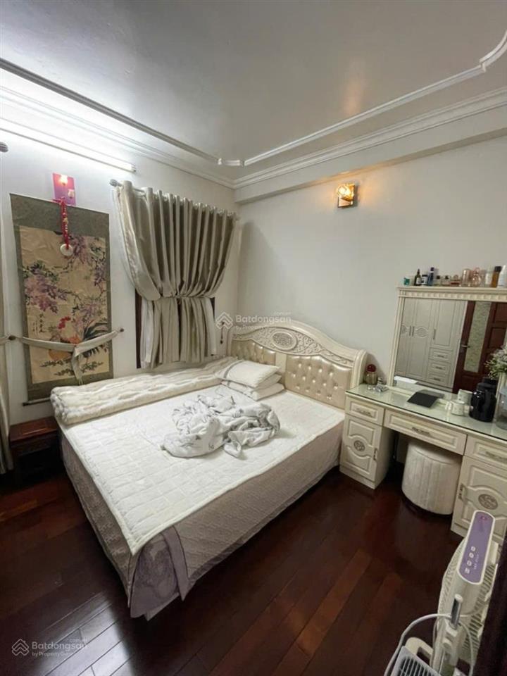 Bán ngay nhà riêng 6t sử dụng 240m2 gần trần thái tông ba gác, đủ đồ, chủ tự xây tâm huyết 13,86 tỷ