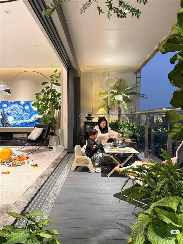 Hot  sun cora căn hộ sân vườn 3 phòng ngủ  hướng đông bắc view pháo hoa, đài phun nước