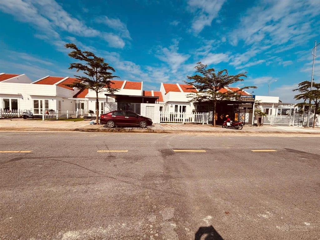 Bán gấp căn nhà vườn mỹ tại khu đô thị vịnh an hoà, gần sân bay chu lai đà nẵng mới