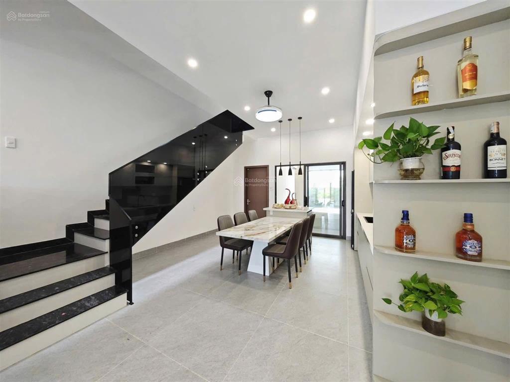 Bán nhà 3 tầng rất đẹp khu nam hòa xuân