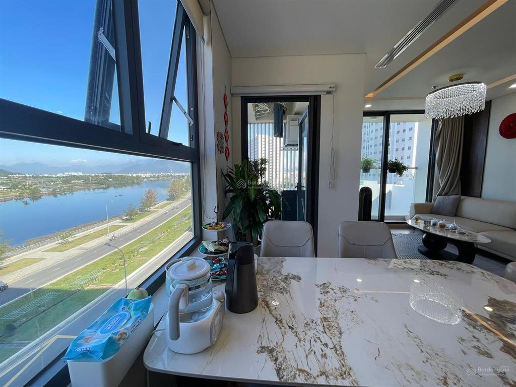 Bán căn góc view sông 2pn2wc ct1riverside luxuryđối diện sungroup.