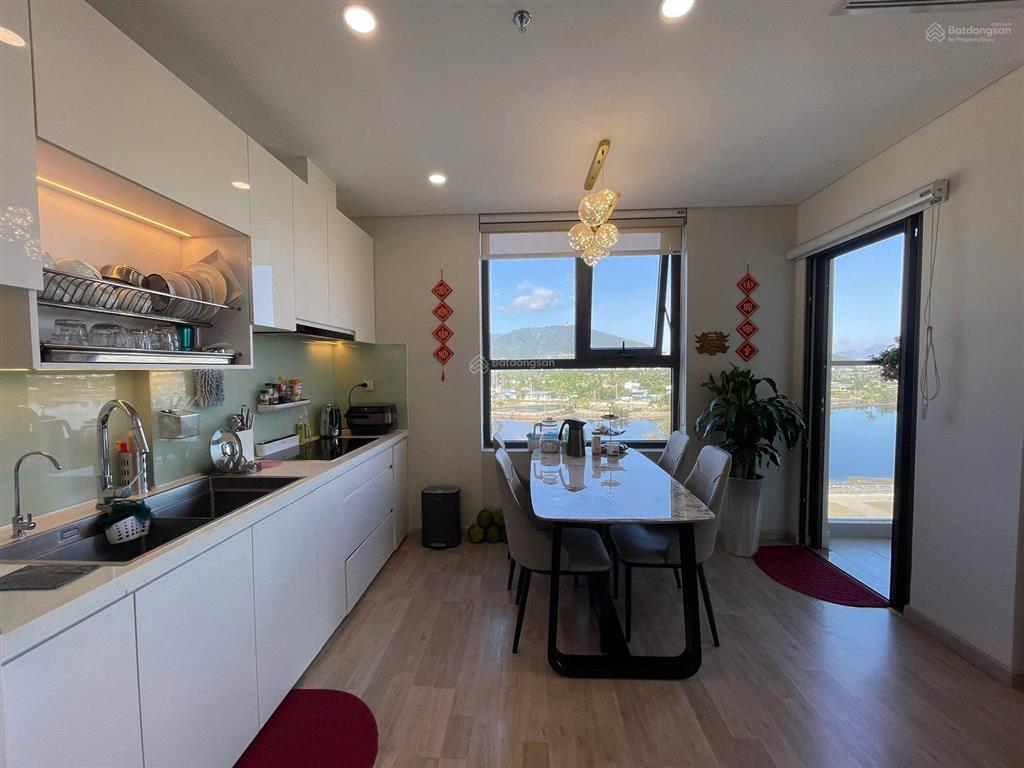 Bán căn góc view sông 2pn2wc ct1riverside luxuryđối diện sungroup.