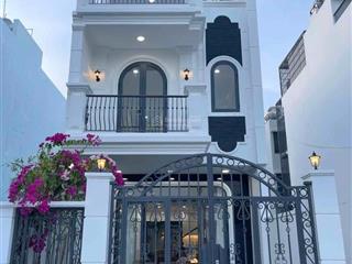 Cho thuê nhà gói 4mỹ gia full nội thất đẹp, hướng thông ra sông.