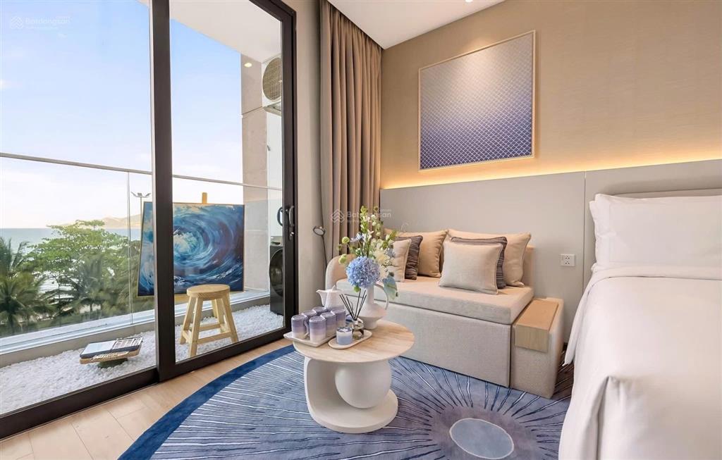 Bán căn studio onsen 2 view trực diện pháo hoa và view sông.