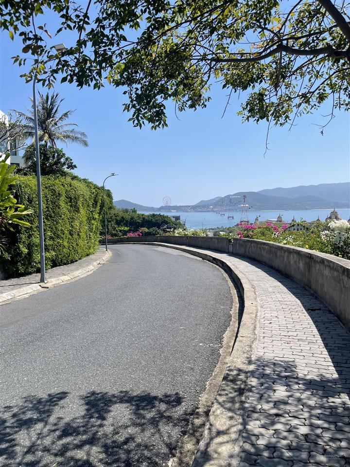 Căn hộ biển anh nguyễn horizon full nội thất sổ hồng lâu dài, có dòng tiền thuê tốt