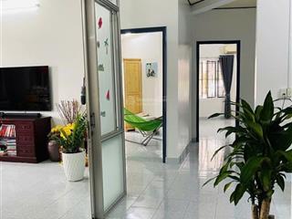 Bán căn hộ chung cư chợ đầm 108m2 view cổng chào, tiện ích đầy đủ.