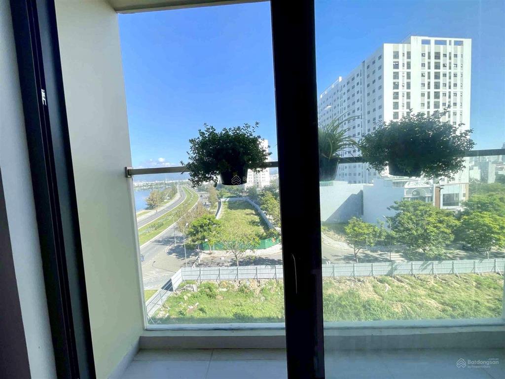 Bán căn góc 2pn 2wc ct1 riverside luxury view sông full nội thất, đối diện sun group.