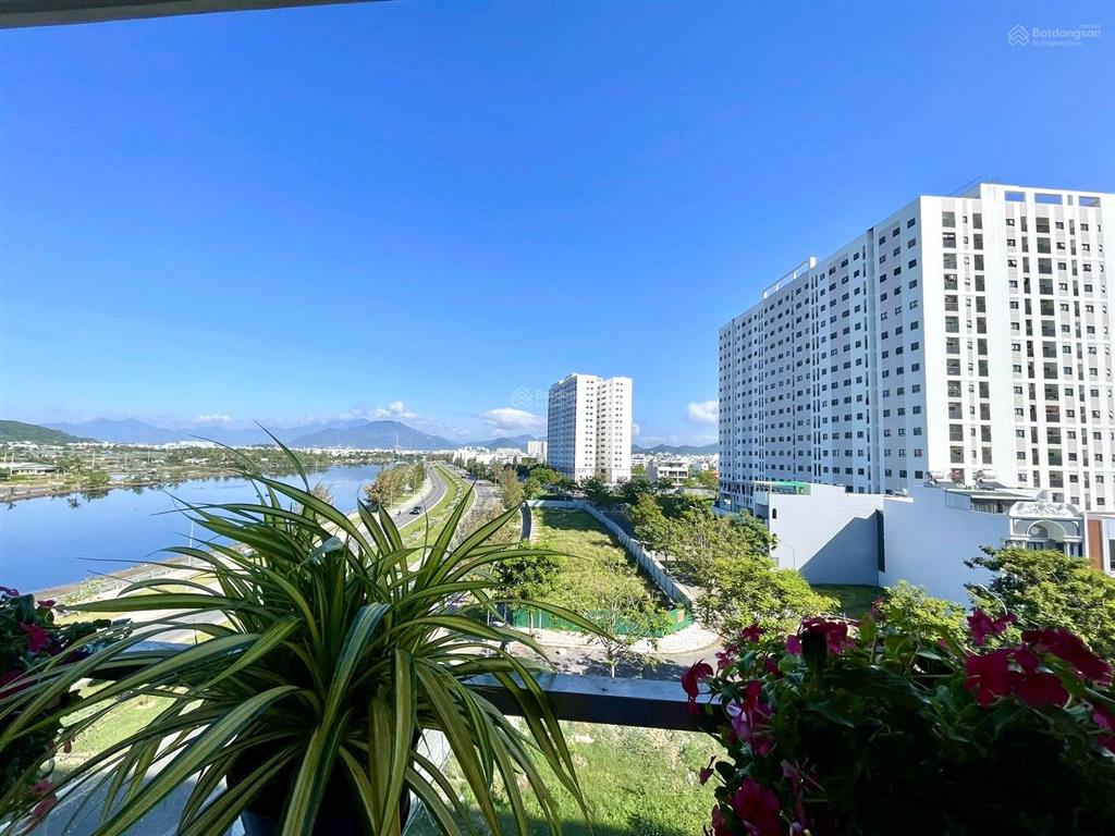 Bán căn góc 2pn 2wc ct1 riverside luxury view sông full nội thất, đối diện sun group.