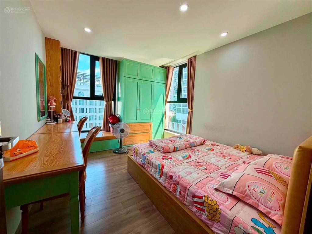Cho thuê căn hộ hud building 3pn 2wc full nội thất. gần biển siêu thị nhà hàng