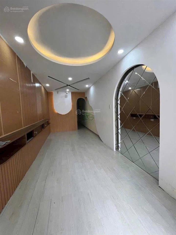 Cho thuê nhà nguyên căn mặt tiền đường trịnh phong khu phố hàn gần đường ntmk