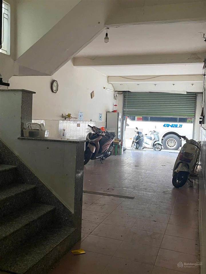 Cho thuê nhà nguyên căn mặt tiền đường 23/10 đối diện lotter mart