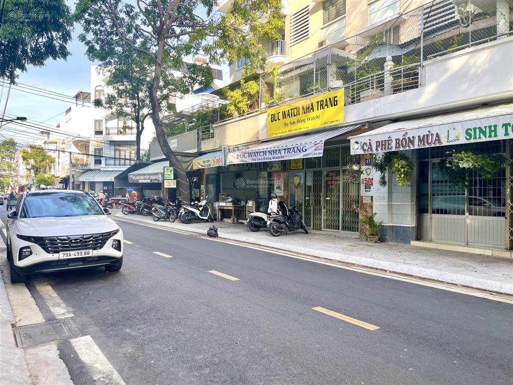 Bán shophouse 70m2 ngang 5,65m mặt tiền đường nguyễn khanh  phước hải