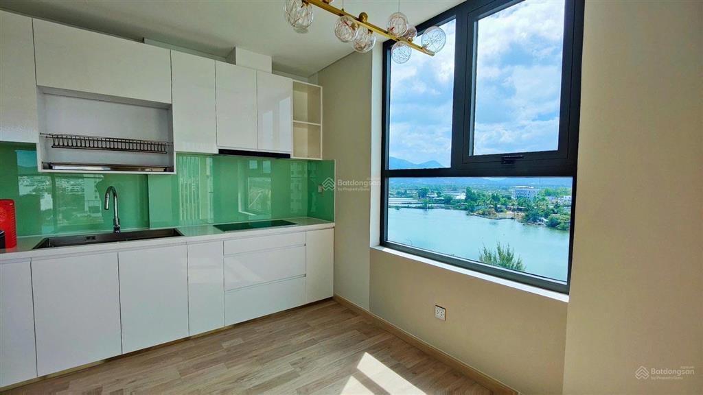 Bán căn hộ ct1luxury riverside 2pn2wc view sông giá tốt.