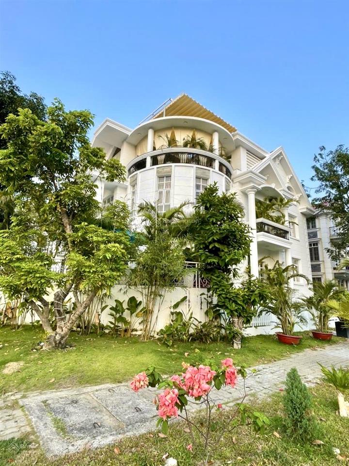 Cho thuê nhà căn góc nguyên căn 5pn 4wc villa kđt an viên ngay sát biển