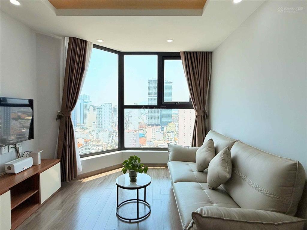 Cho thuê căn hộ biển hud building 2pn2wc full nội thất tầng cao view biển.