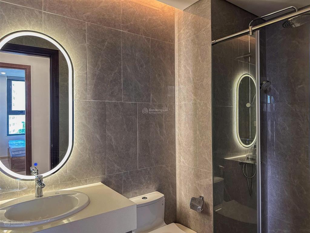 Bán căn góc đẹp 2pn2wc ct1riverside luxury full nội thất view sông và phố.