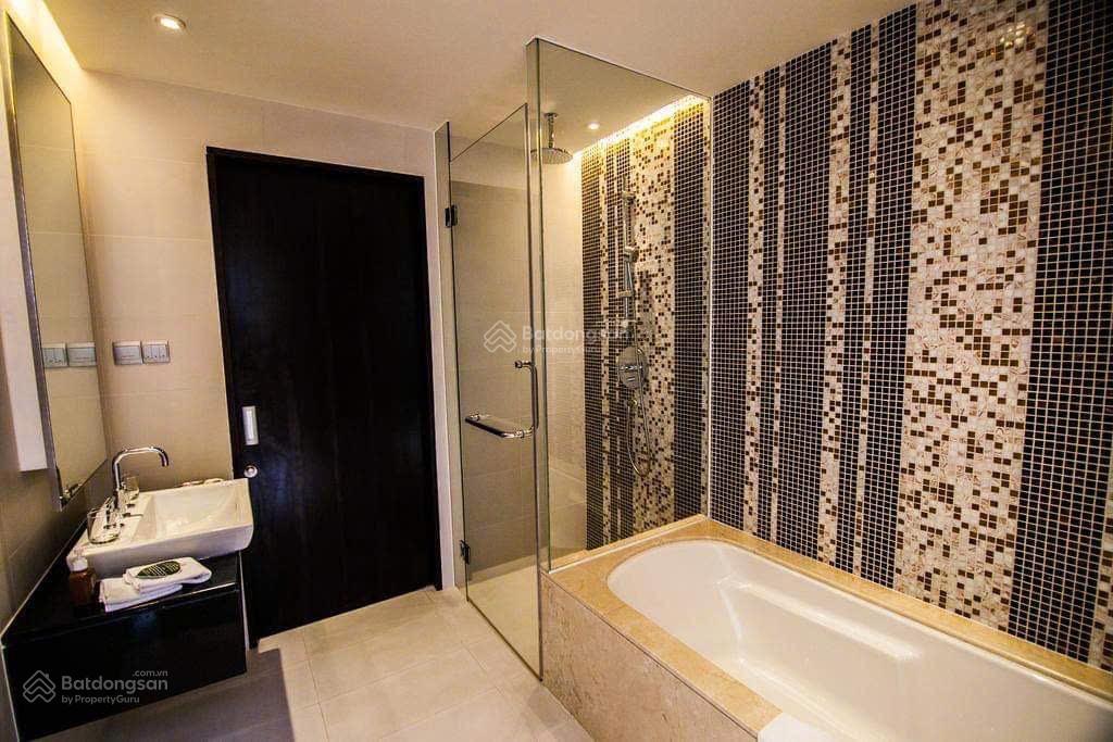 Cho thuê căn hộ cao cấp 5 sao costa 2pn 2wc ngay sát biển.