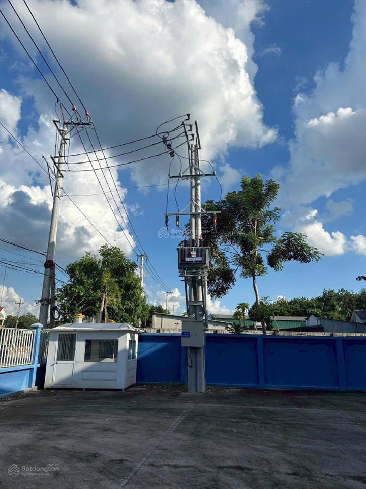 Tôi chuẩn bị định cư nước ngoài cần bán xưởng đang cho thuê 110tr ngay mt quốc lộ 13 giảm còn 30 tỷ