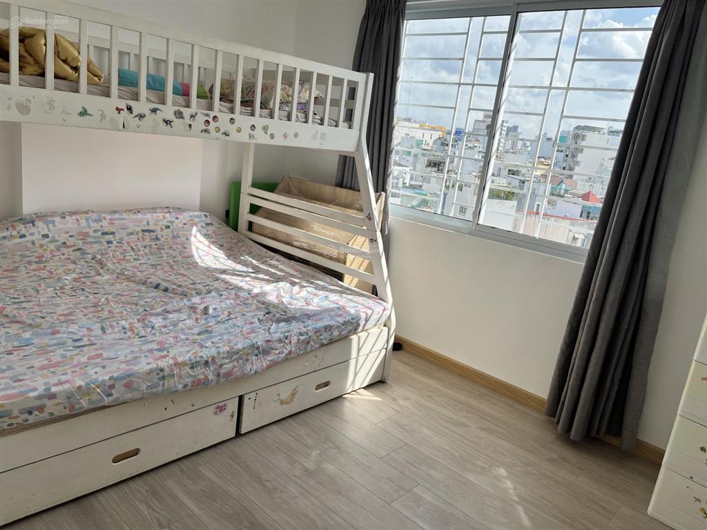 Chính chủ cần bán căn hộ chung cư 3pn, 2vs. lô góc, diện tích 96m2, giá 5.6 tỉ, view quận 1