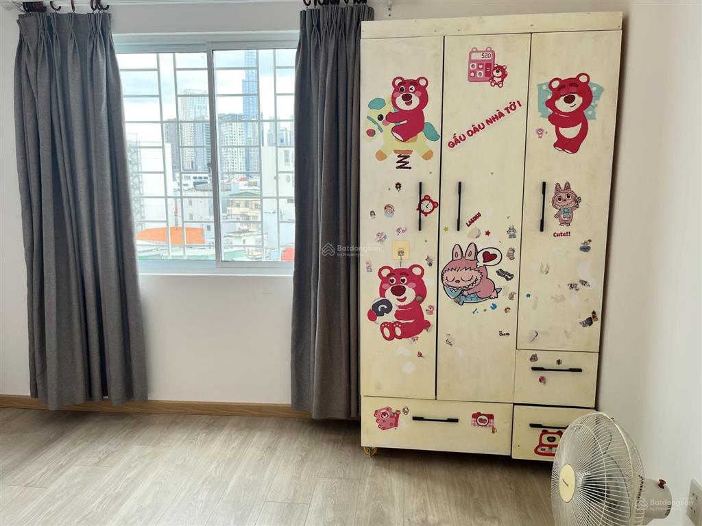 Chính chủ cần bán căn hộ chung cư 3pn, 2vs. lô góc, diện tích 96m2, giá 5.6 tỉ, view quận 1