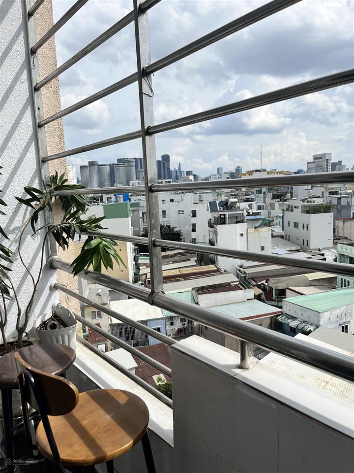 Chính chủ cần bán căn hộ chung cư 3pn, 2vs. lô góc, diện tích 96m2, giá 5.6 tỉ, view quận 1