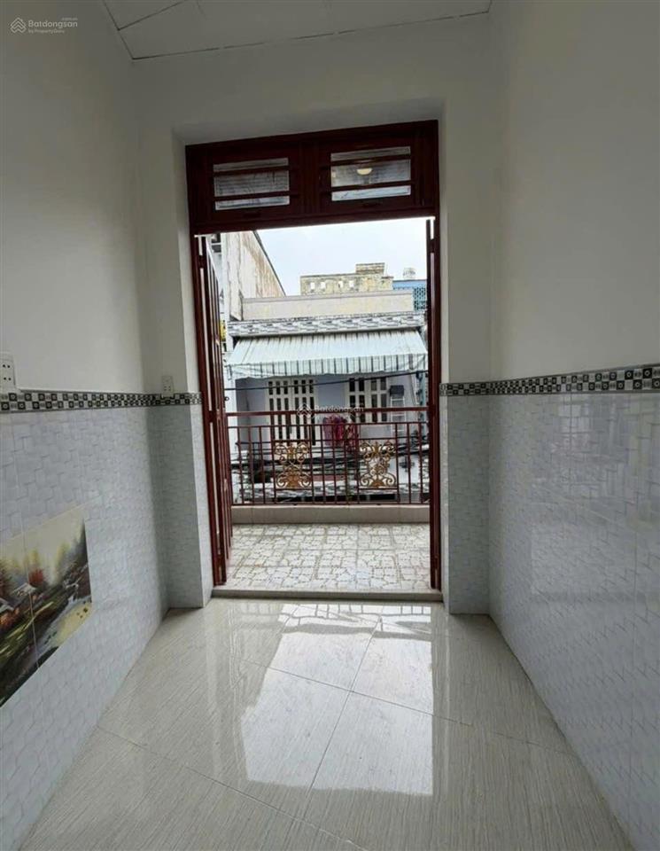 Nhà mới 2 tầng, 2pn, phường tân hưng. tphcm