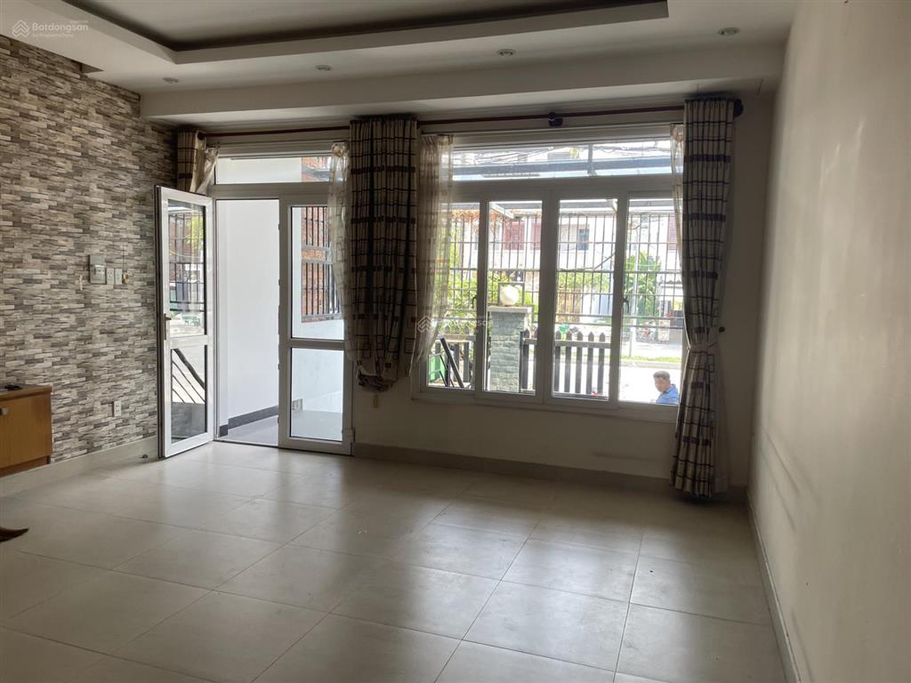 Cho thuê nhà phố mặt tiền phạm hùng nối dài, giá 28 triệu/tháng, 100m2, 4 tầng
