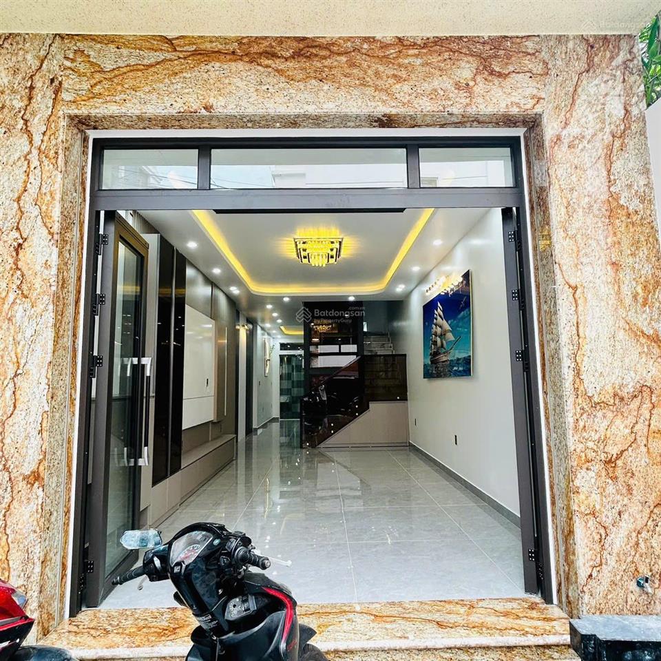 Bán nhà 4 tầng thang máy ktt công an  hồ lâm tường  hoàng minh thảo  chùa hàng