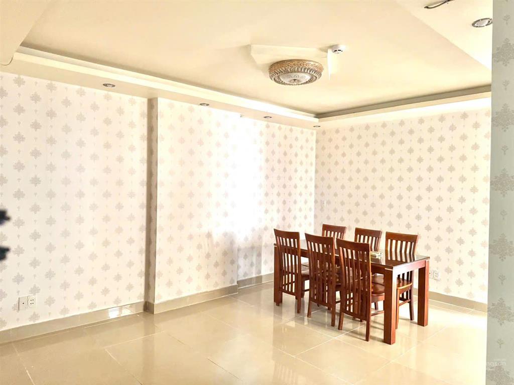 Căn 75m2 hoàng kim thế gia sổ hồng sẵn, thanh toán 950tr ở ngay