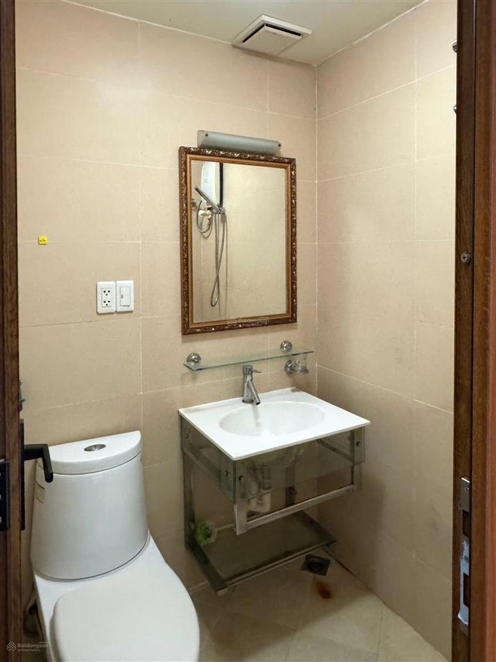 Căn 65m2 hoàng kim 8tr/tháng nội thất, ban công thoáng mát, an ninh
