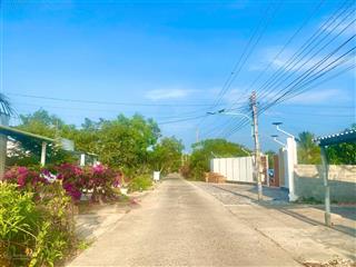 Bán đất 7x40 full thổ cư  gần biển cam bình  chỉ 2,1 tỷ