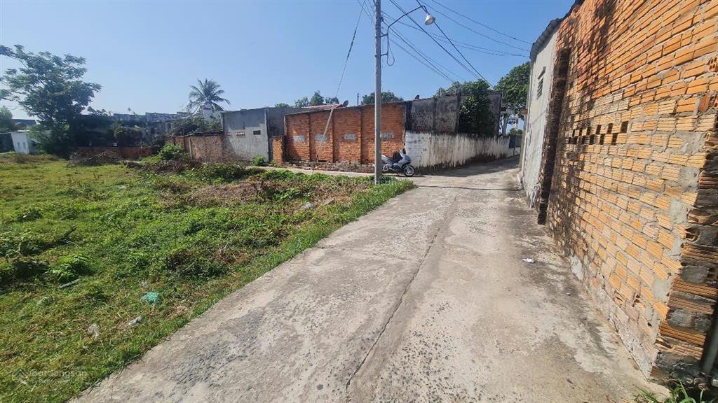 Chỉ 1,4 tỷ mua ngay 421m2 gần biển la gi sổ riêng đất ở sẵn!