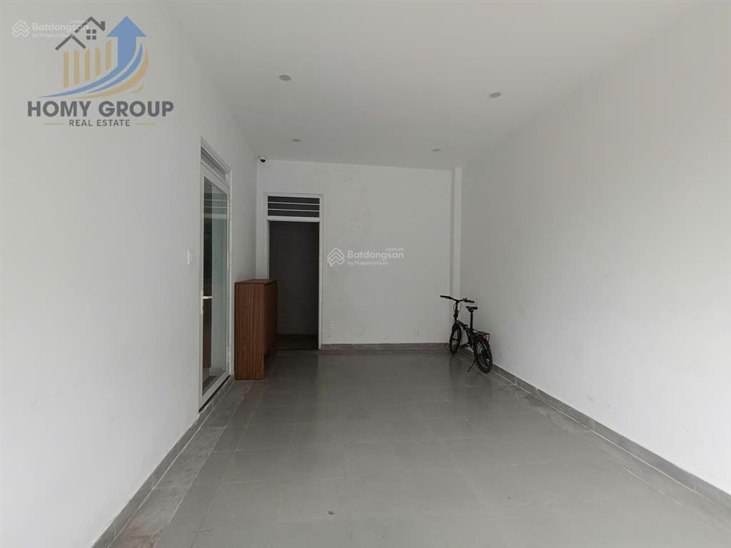 Cho thuê nhà sân vườn khu bên sông hiệp bình chánh  17mx14m