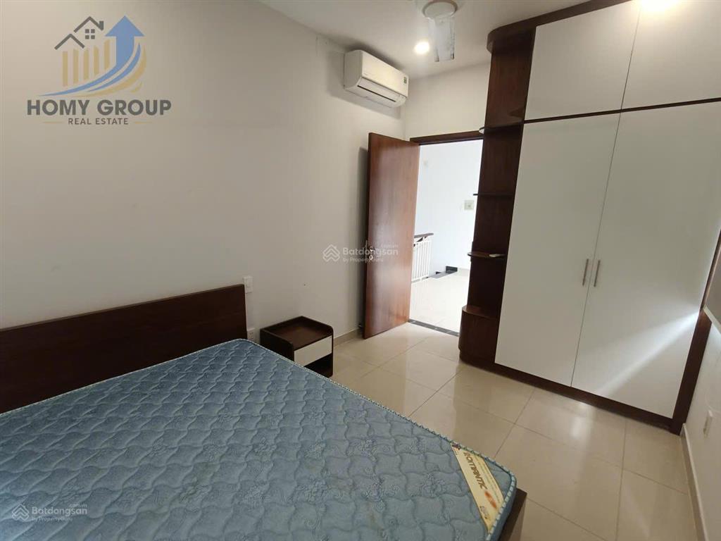 Cho thuê nhà sân vườn khu bên sông hiệp bình chánh  17mx14m