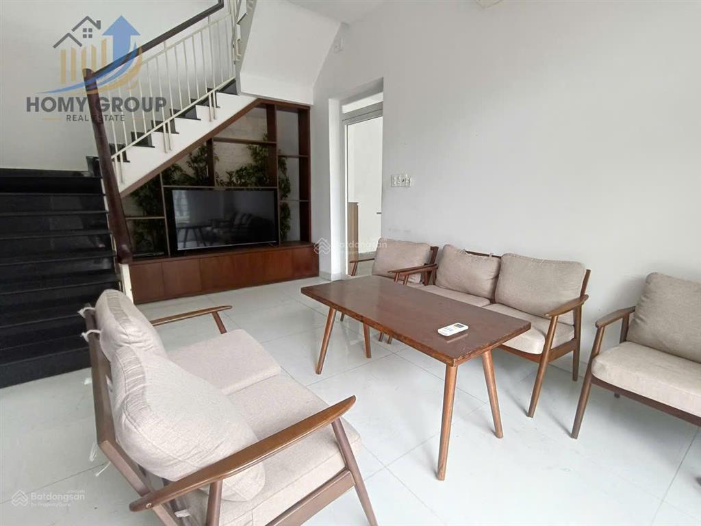 Cho thuê nhà sân vườn khu bên sông hiệp bình chánh  17mx14m