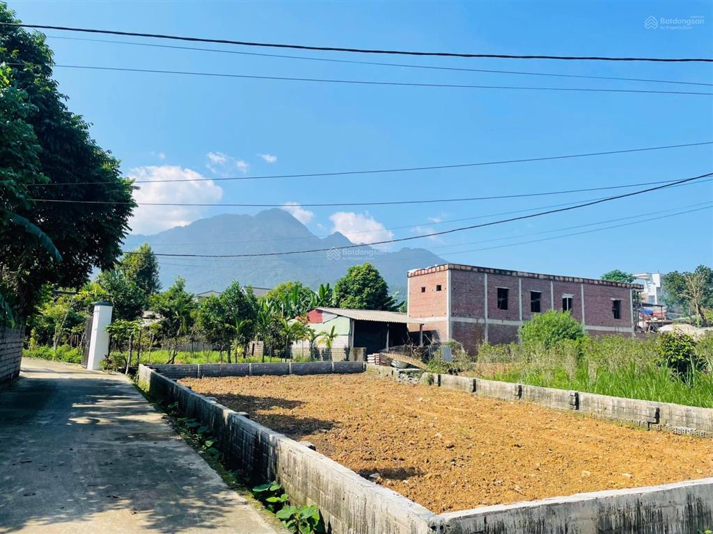 2,1 tỷ sở hữu ngay lô đất đẹp 350m2. lô góc, vuông vắn, nở hậu, vị trí đẹp