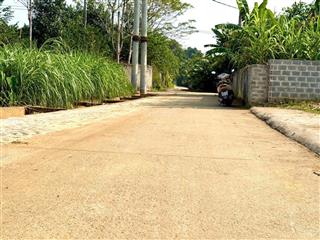 4,2 tỷ sở hữu ngay lô đất đẹp 720m2,150m thổ cư,mặt tiền 18m,đường thông,view núi bám cánh đồng